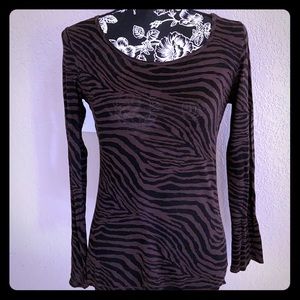 Express long sleeved top